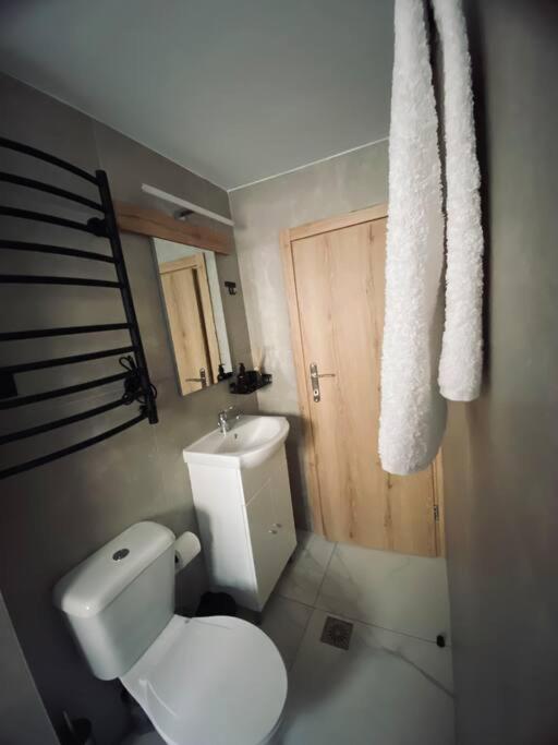 Barkon Apartment Янина Экстерьер фото